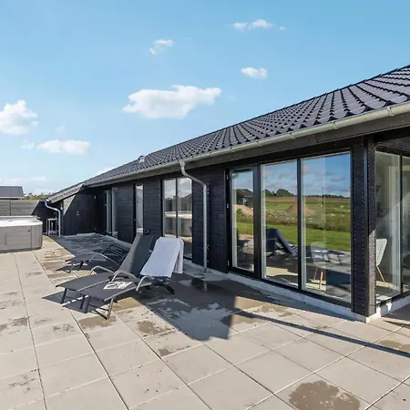 4 Bedroom Stunning In *