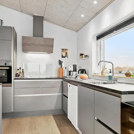 4 Bedroom Stunning In Haderslev