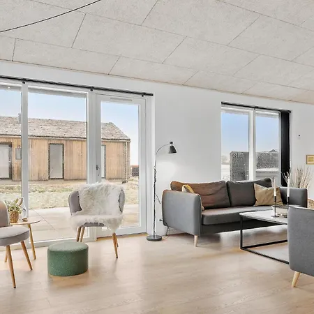 4 Bedroom Stunning In *